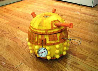 Illustration for article titled Incredible but Real: Science Fiction and Fantasy Pumpkin Carvings!